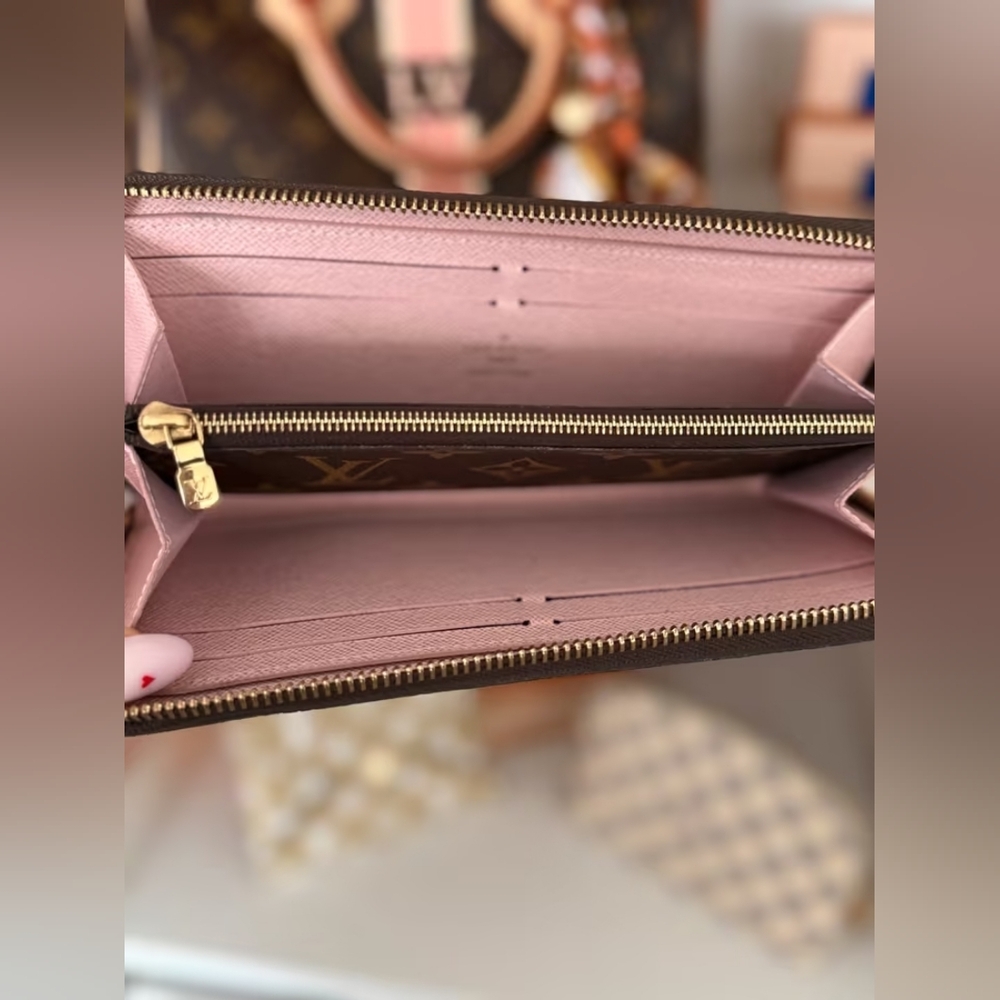 Louis Vuitton Clemence Zipper Wallet Rose Ballerine - Picture 9 of 16